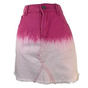 NWT Umgee Pink Ombre Denim Mini Skirt Size Large Gradient Dip Dye Raw Hem Y2